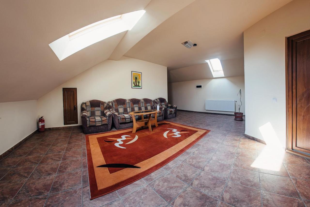 Casa Rubin Hotel Gura Humorului Buitenkant foto