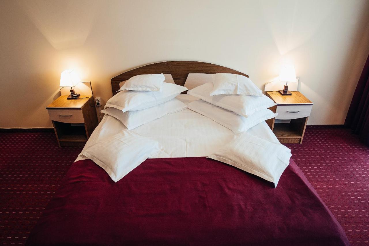 Casa Rubin Hotel Gura Humorului Buitenkant foto