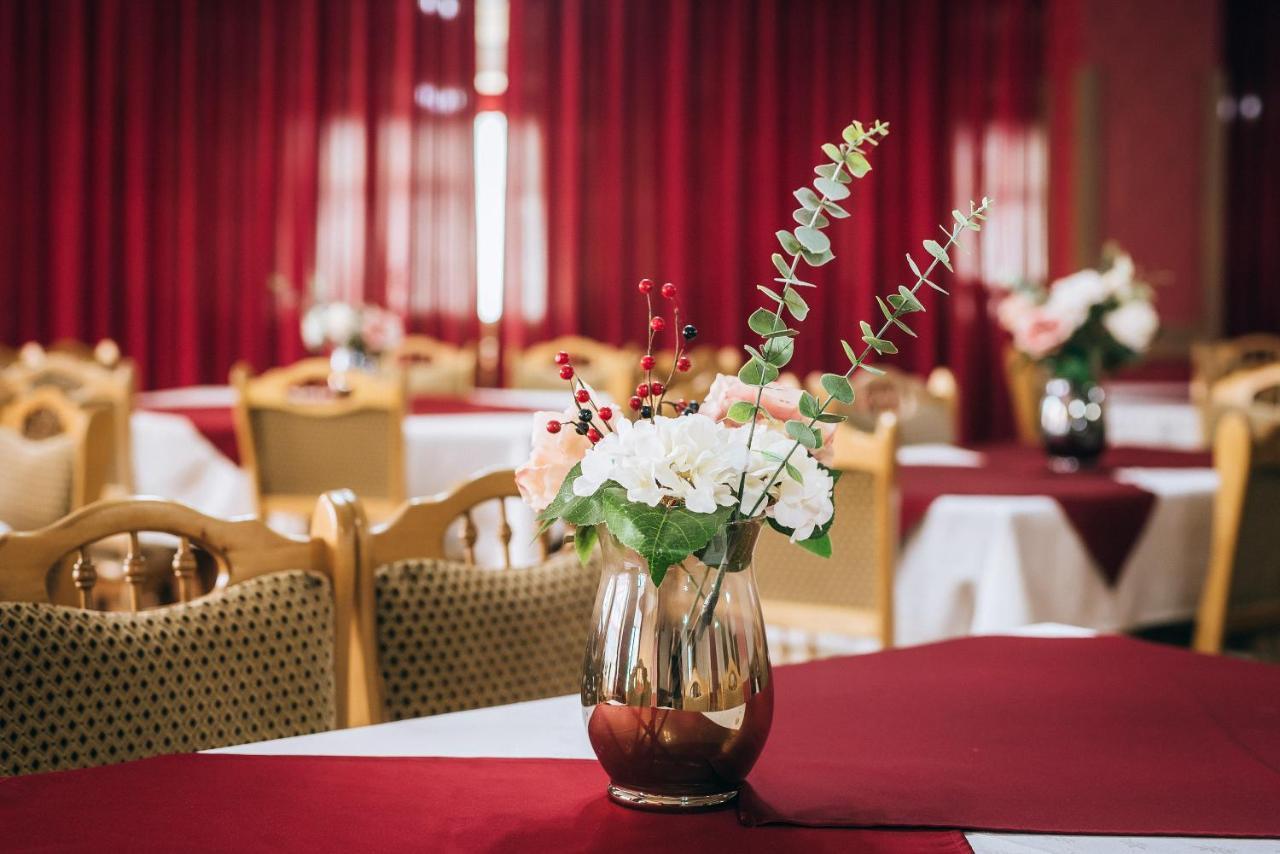 Casa Rubin Hotel Gura Humorului Buitenkant foto