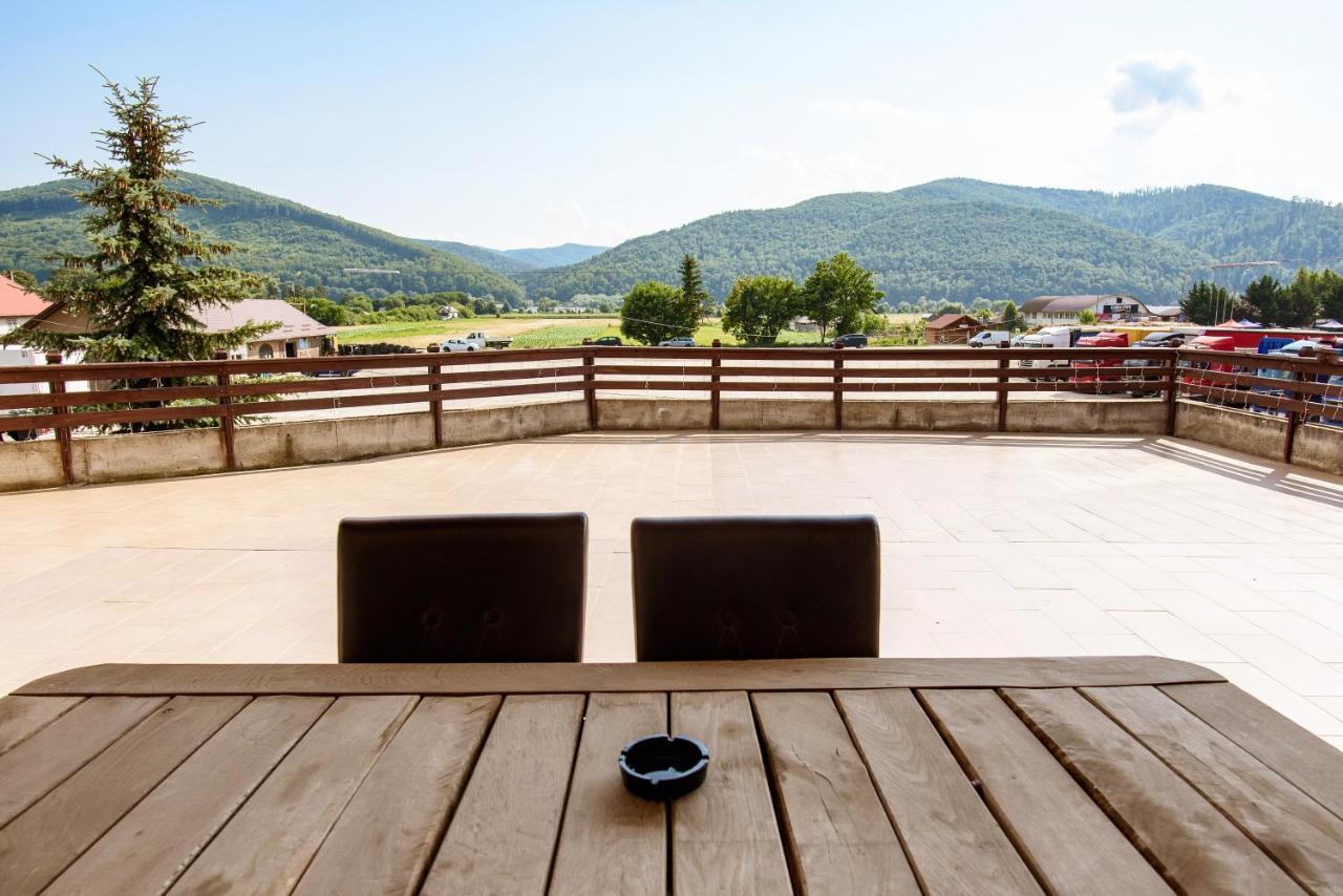 Casa Rubin Hotel Gura Humorului Buitenkant foto